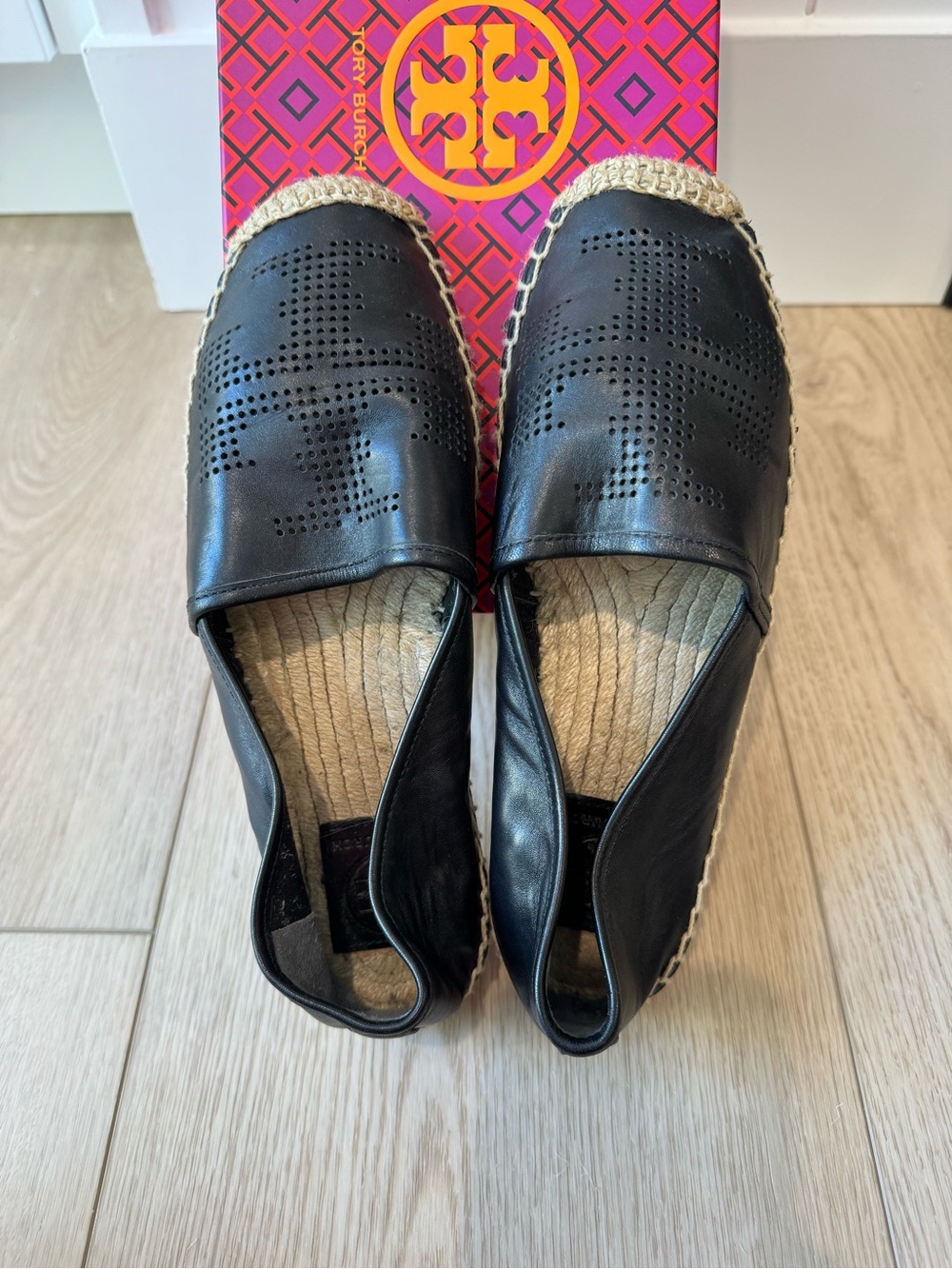 Tory Burch Black Leather perforated Espadrilles -7